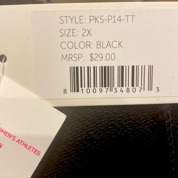 Women's Plus Size PSK Collective Black Curved Hem French Terry Running Shorts 2X - Picture 5 of 8